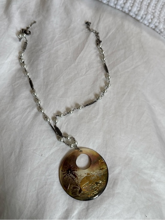 Vintage Jewelry - Vintage Pearl Chain Necklace with Iridescent Brown Shell Disc